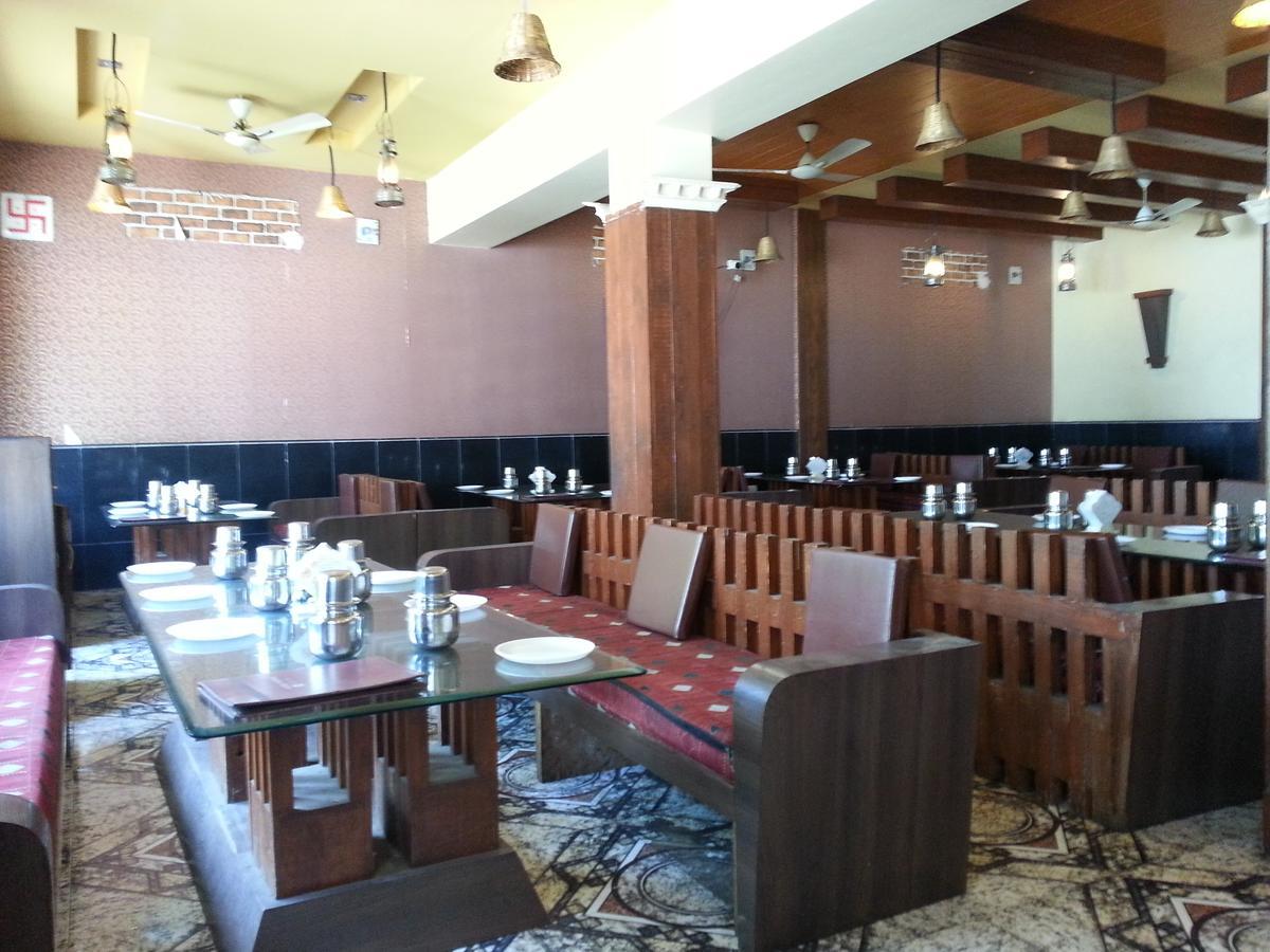שירדי Sanskruti Heritage Resort מראה חיצוני תמונה
