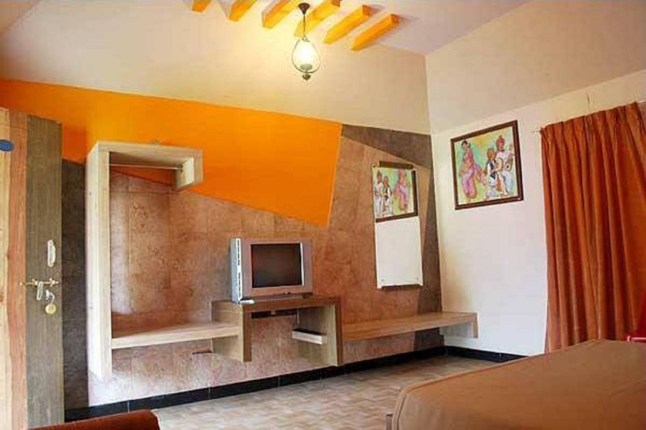 שירדי Sanskruti Heritage Resort מראה חיצוני תמונה